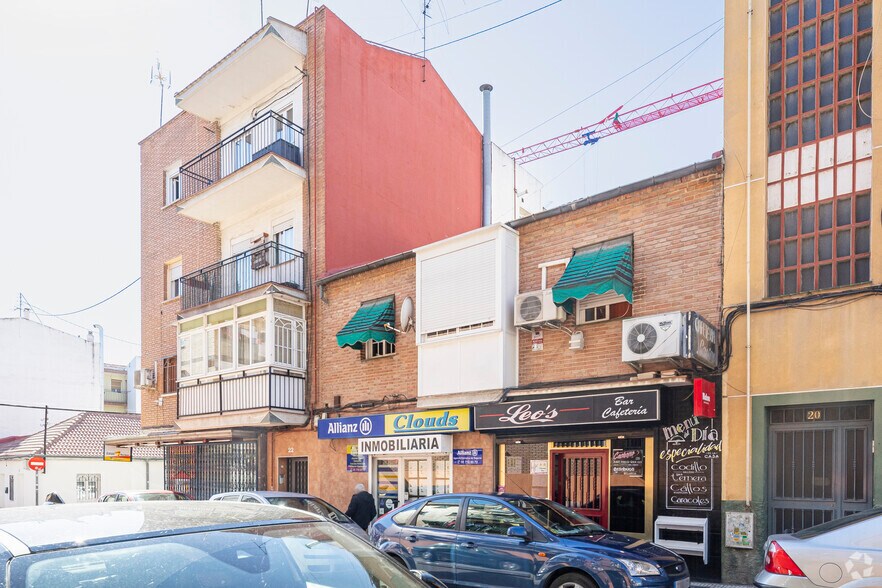 Retail in Madrid, Madrid for lease - Building Photo - Image 2 of 2
