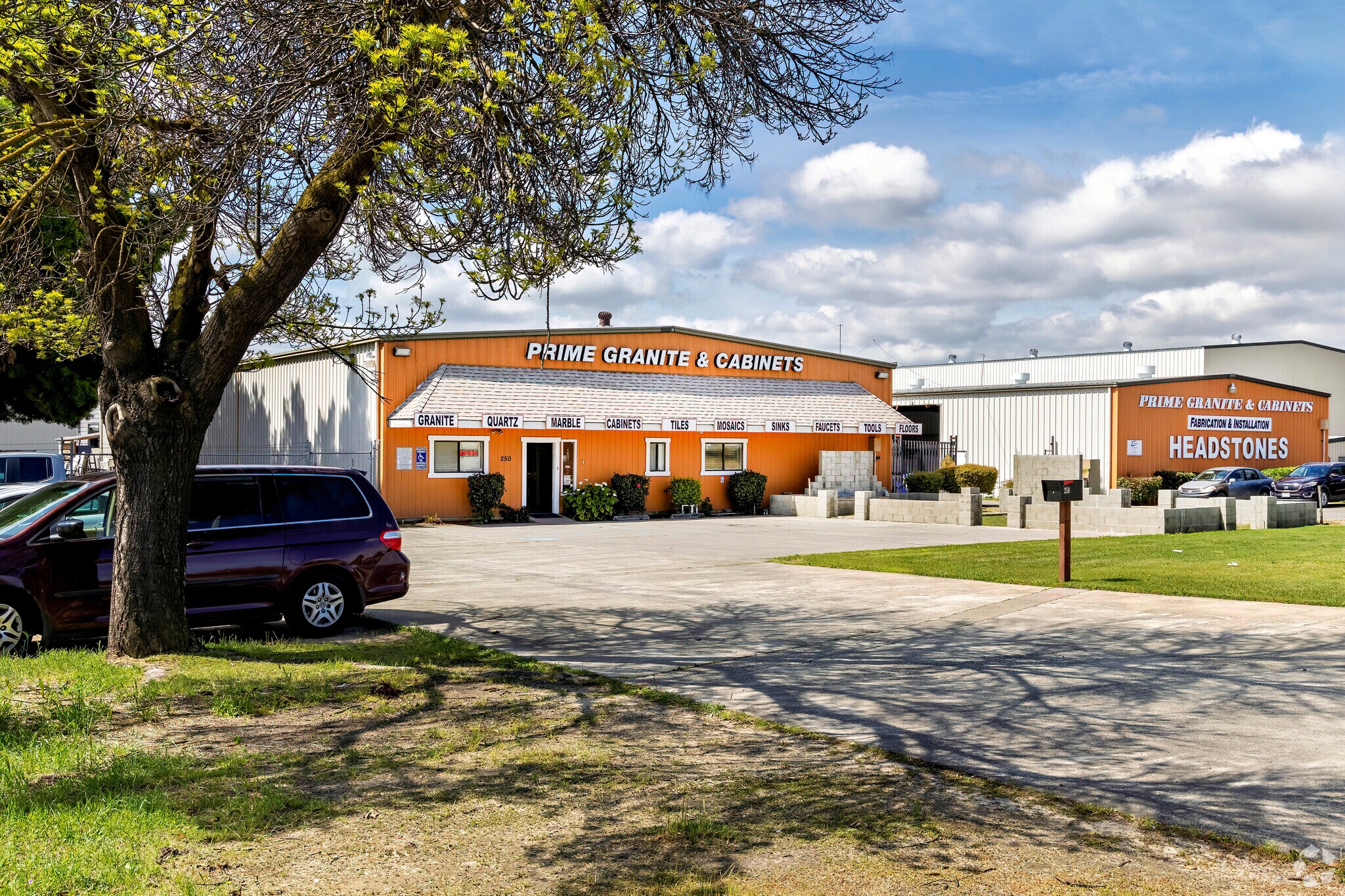 250 Commerce Ave, Atwater, CA for lease Primary Photo- Image 1 of 25