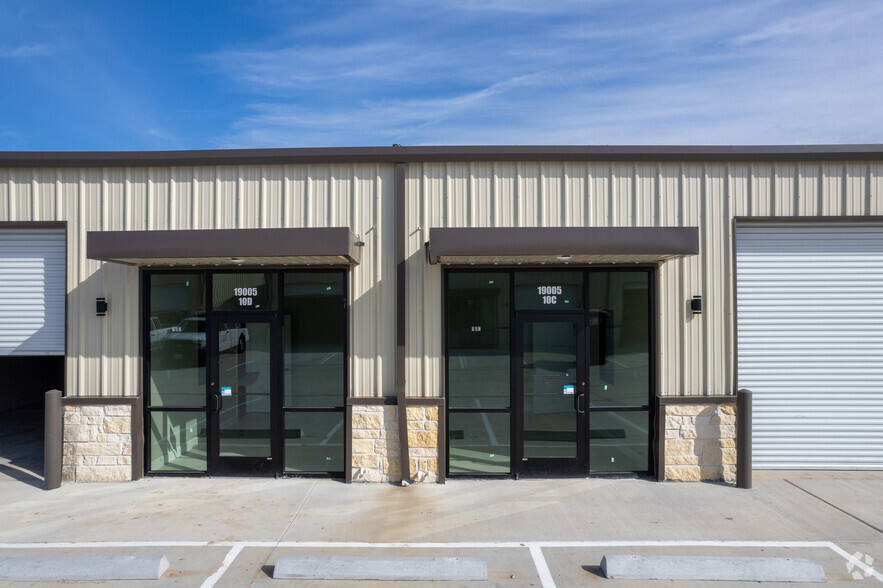 19005 FM 529, Cypress, TX for lease - Building Photo - Image 3 of 12