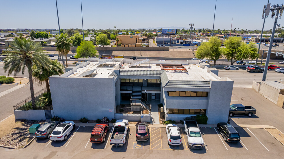 5815 N Black Canyon Hwy, Phoenix, AZ for lease - Building Photo - Image 3 of 15