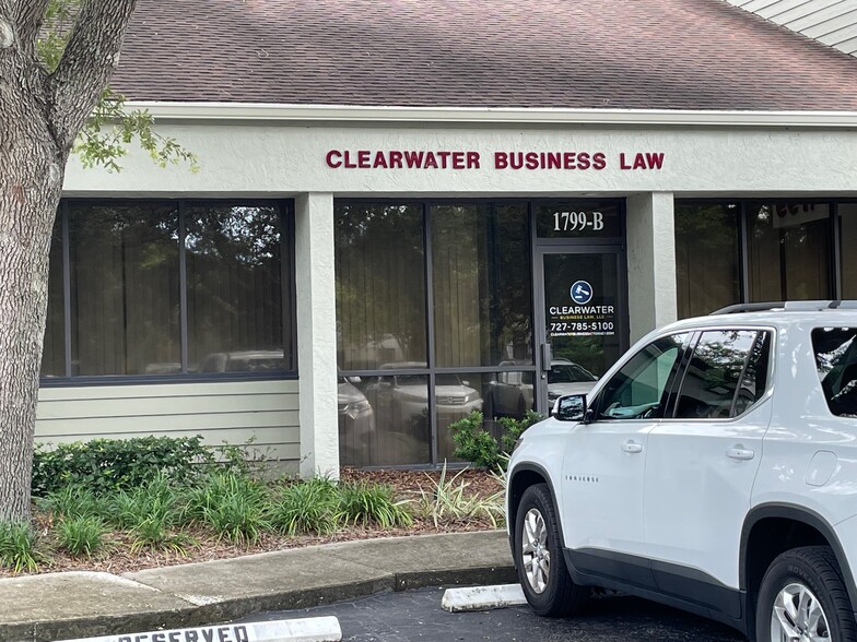 1799 N Belcher Rd, Clearwater, FL for lease - Building Photo - Image 1 of 11