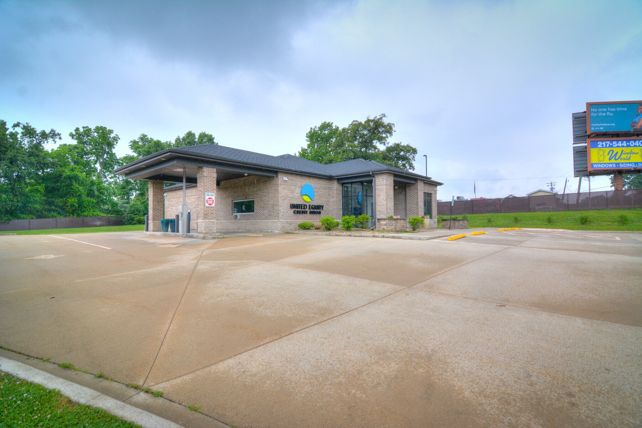 3695 E William Street Rd, Decatur, IL for sale Primary Photo- Image 1 of 1