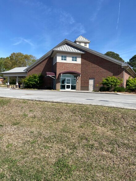 25 Gateway Business Park Dr, Ringgold, GA for sale - Building Photo - Image 3 of 8