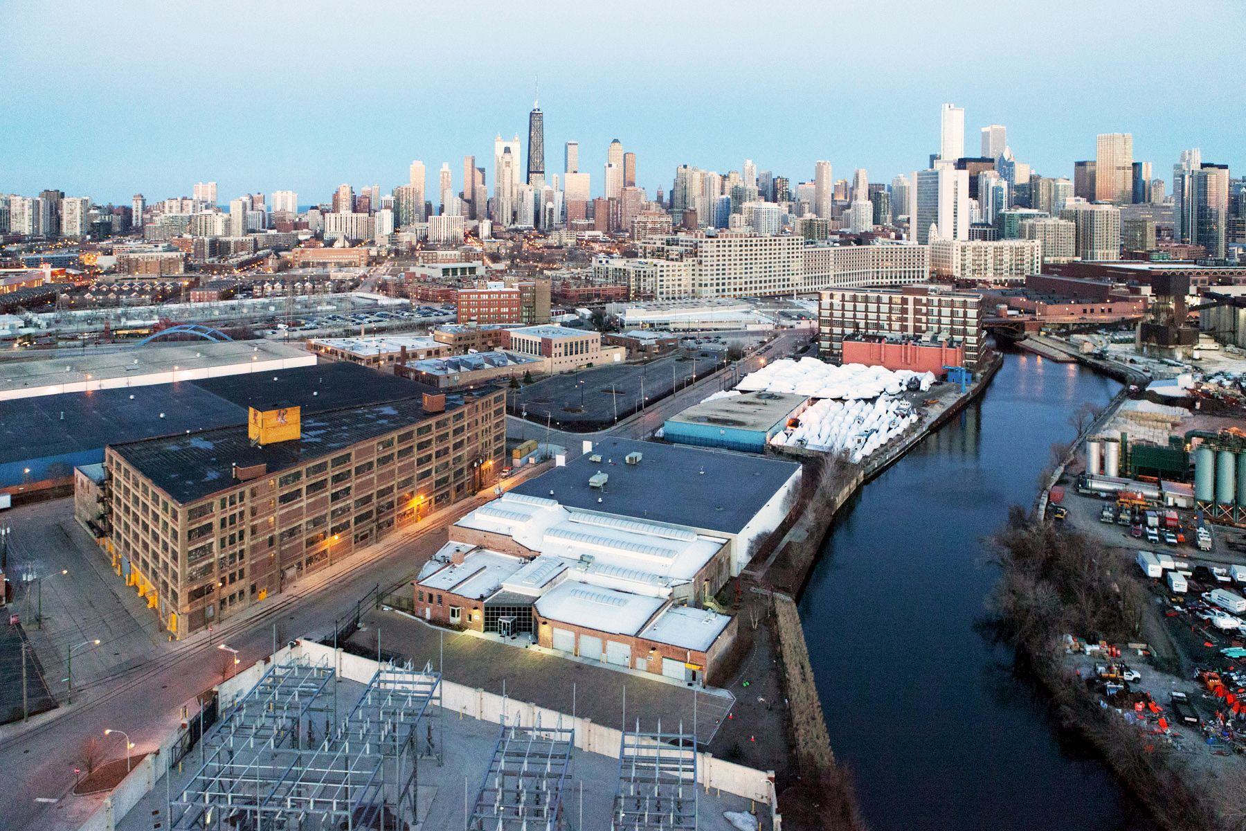 1001 N North Branch St, Chicago, IL for lease Building Photo- Image 1 of 8