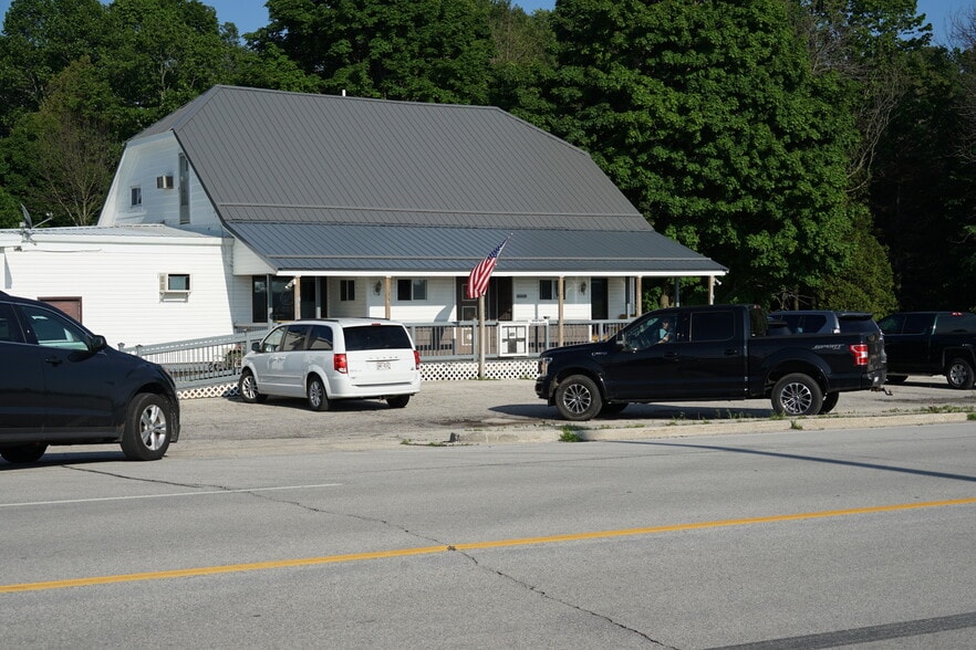 N4494 State Highway 42, Kewaunee, WI for sale - Building Photo - Image 2 of 28