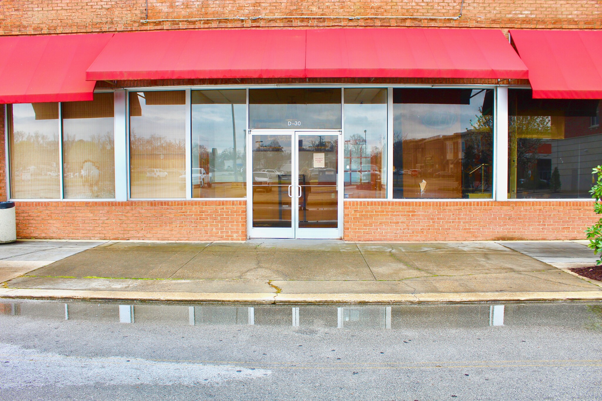 5600 Brainerd Rd, Chattanooga, TN for lease Building Photo- Image 1 of 6