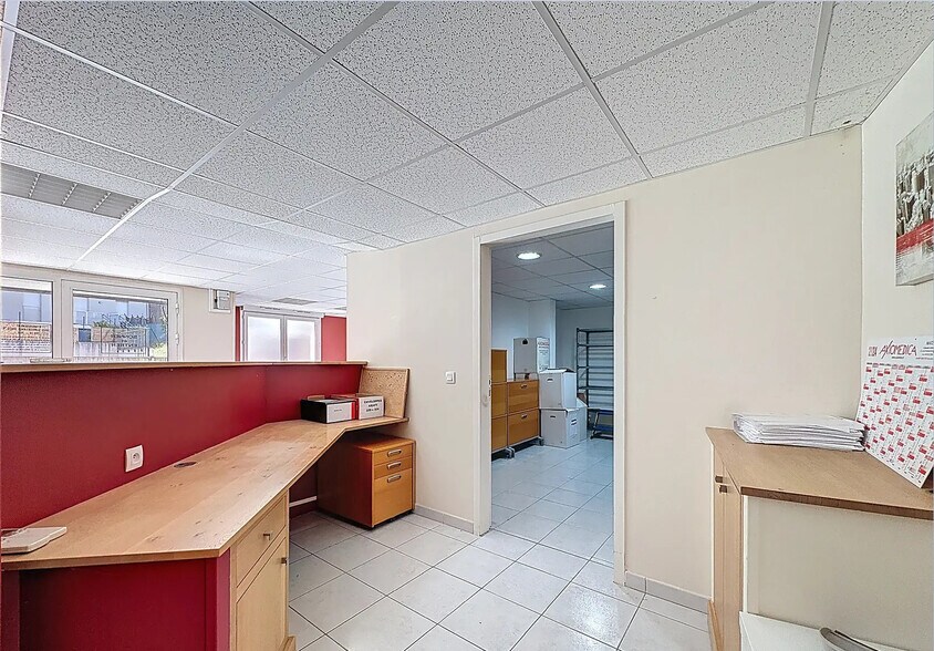 15 Allée Du Château, Mions for sale - Interior Photo - Image 3 of 9