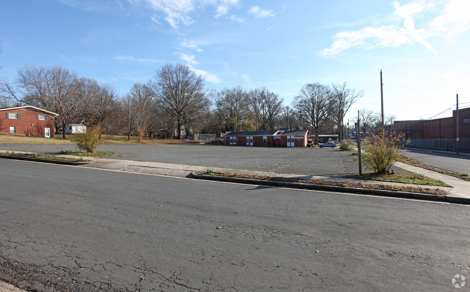 01 E Cannon Ave, Albemarle, NC for sale - Primary Photo - Image 1 of 1