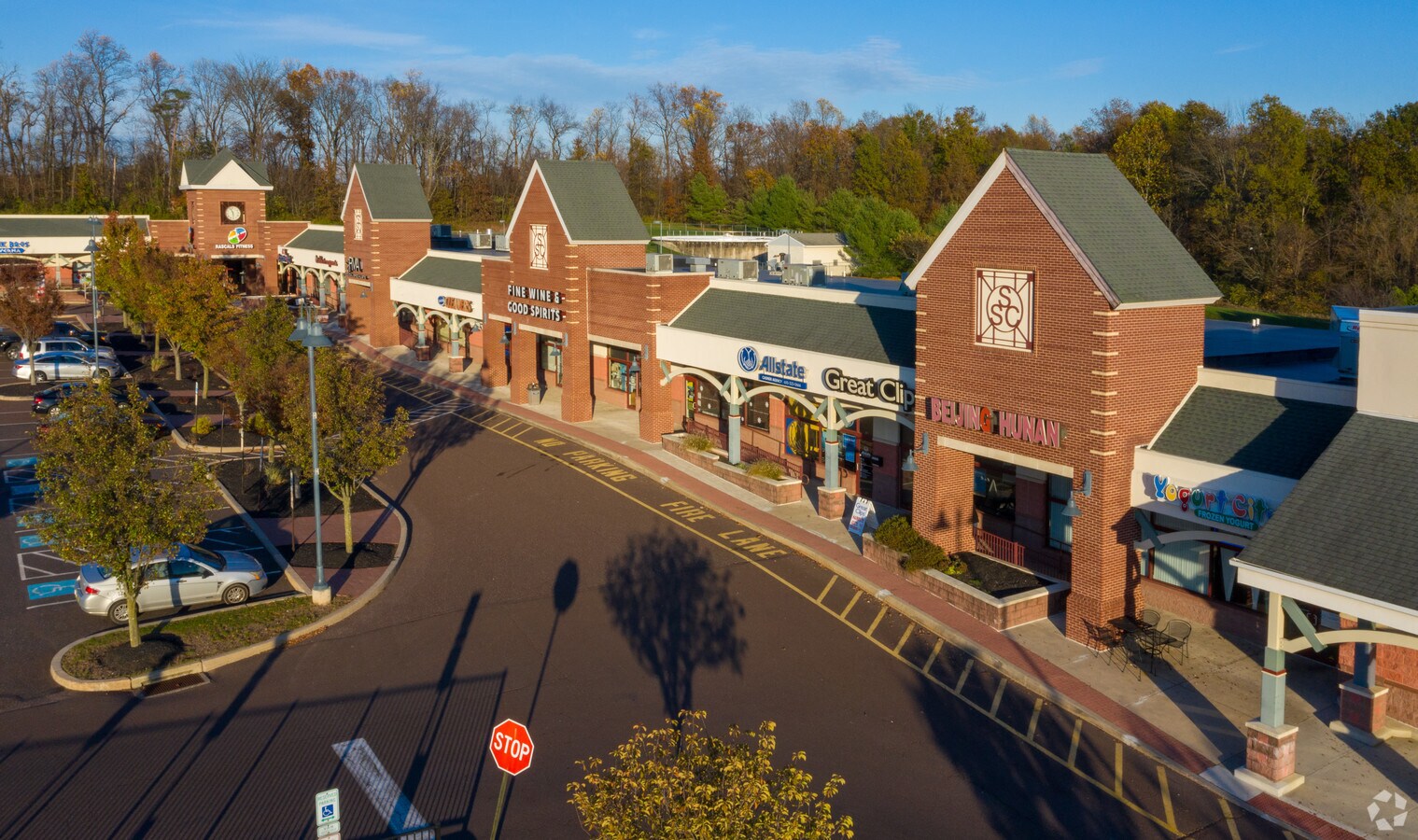 18 Glocker Way, Pottstown, PA 19465 Suburbia Shopping Center