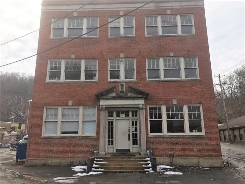 1007 McCartney St, Pittsburgh, PA for sale - GetMedia - Image 1 of 14