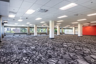 7101 Av du Parc, Montréal, QC for lease Interior Photo- Image 2 of 5