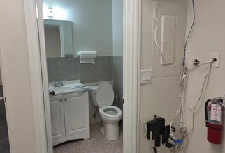 7714 Massachusetts Ave, New Port Richey, FL for lease Interior Photo- Image 2 of 5