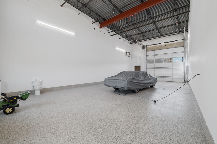 4285 Eldridge, Morrison, CO for sale - Interior Photo - Image 3 of 11