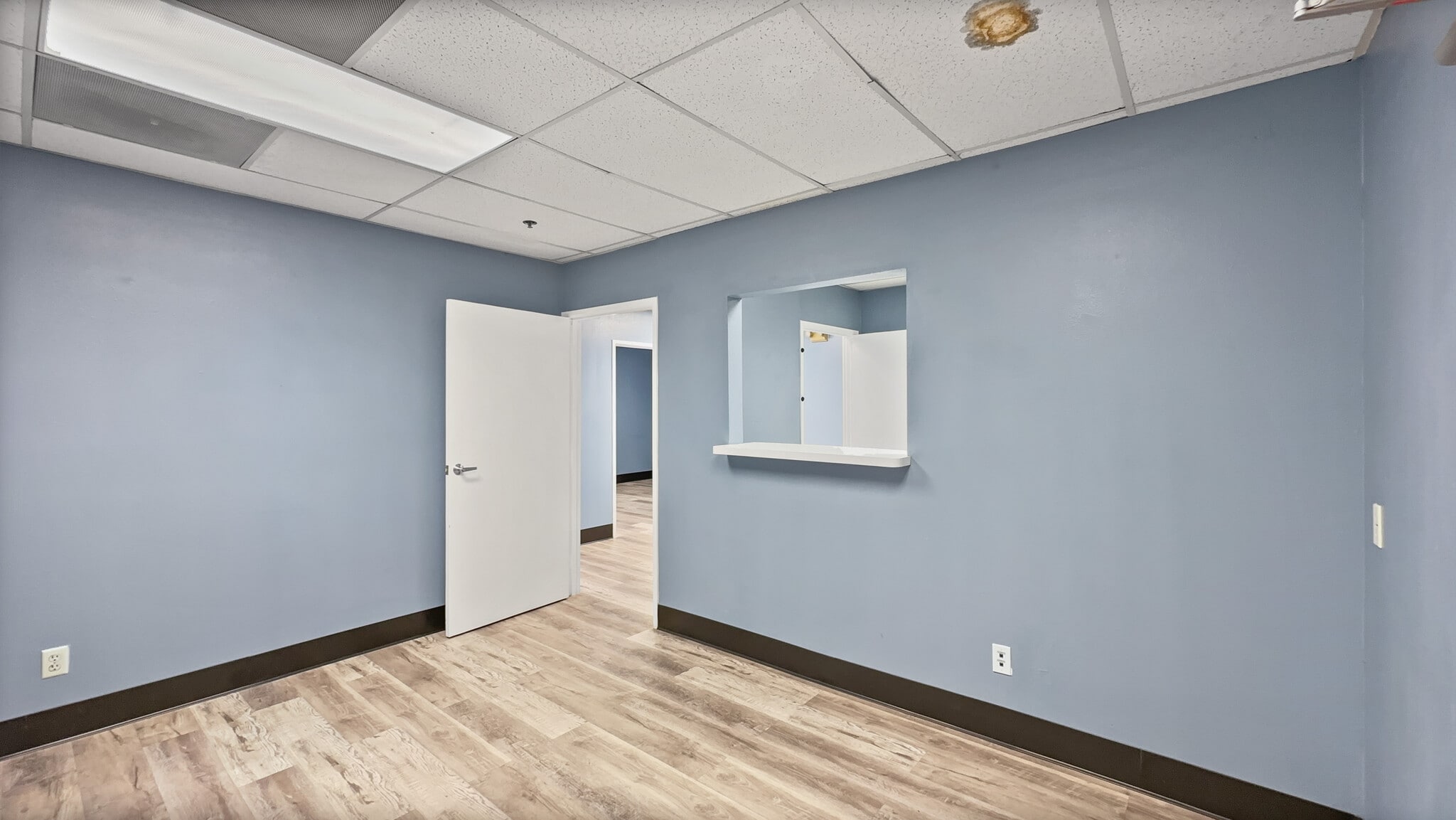 6301 Mountain Vista St, Henderson, NV for lease Interior Photo- Image 1 of 10