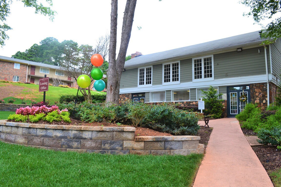 2751 Hammondton Rd SE, Marietta, GA 30060 The Pines at West Cobb