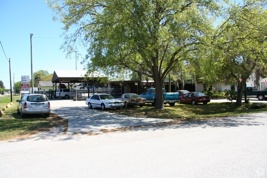 6301 Causeway Blvd, Tampa, FL 33619 Retail for Lease