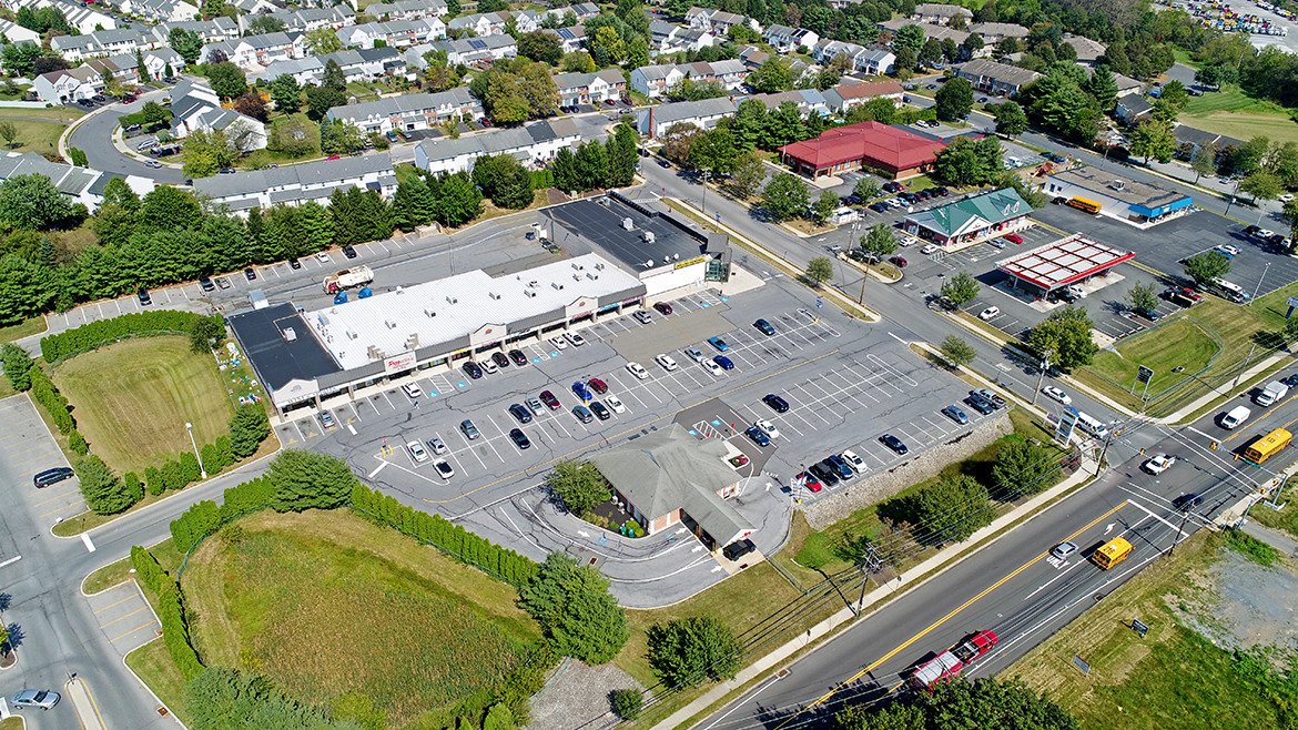 185 W Main St, Macungie, PA 18062 - The Shoppes At Macungie | LoopNet.com