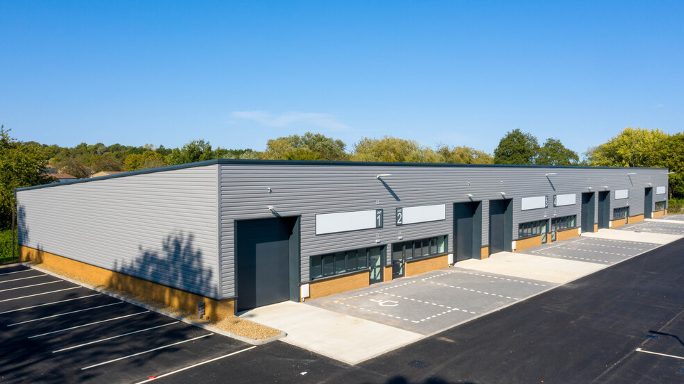 Stacey Bushes, Milton Keynes for lease - Building Photo - Image 2 of 5