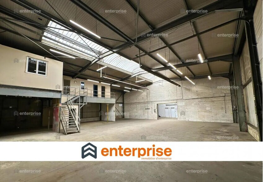 Flex in Beauvais for lease - Building Photo - Image 1 of 6