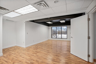 10225 City Walk Dr, Woodbury, MN for lease Interior Photo- Image 2 of 8