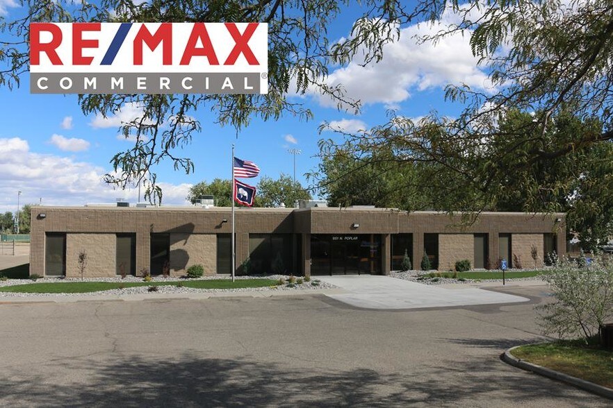 951 N Poplar St, Casper, WY 82601