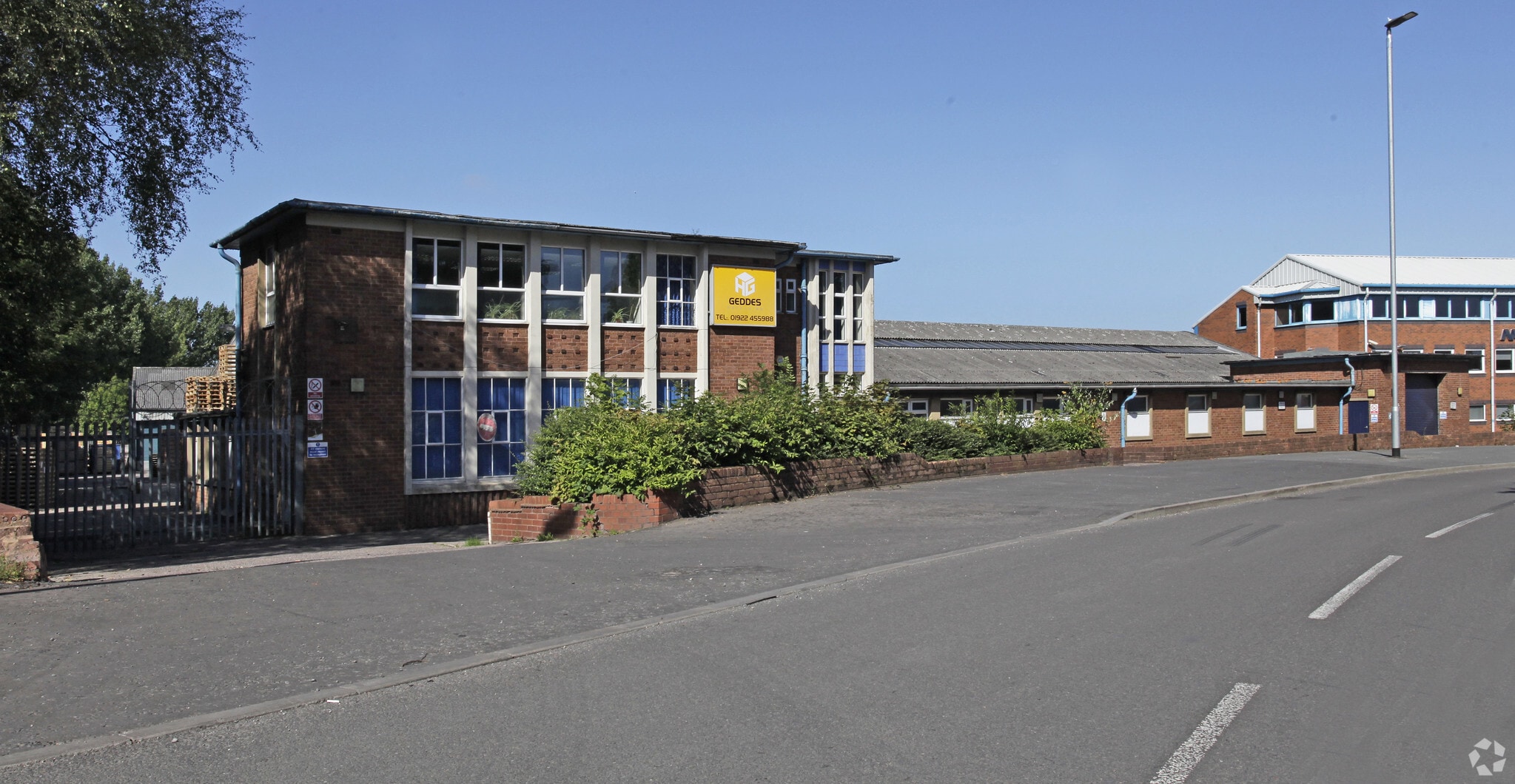 100 Middlemore Ln W, Walsall for sale Primary Photo- Image 1 of 1