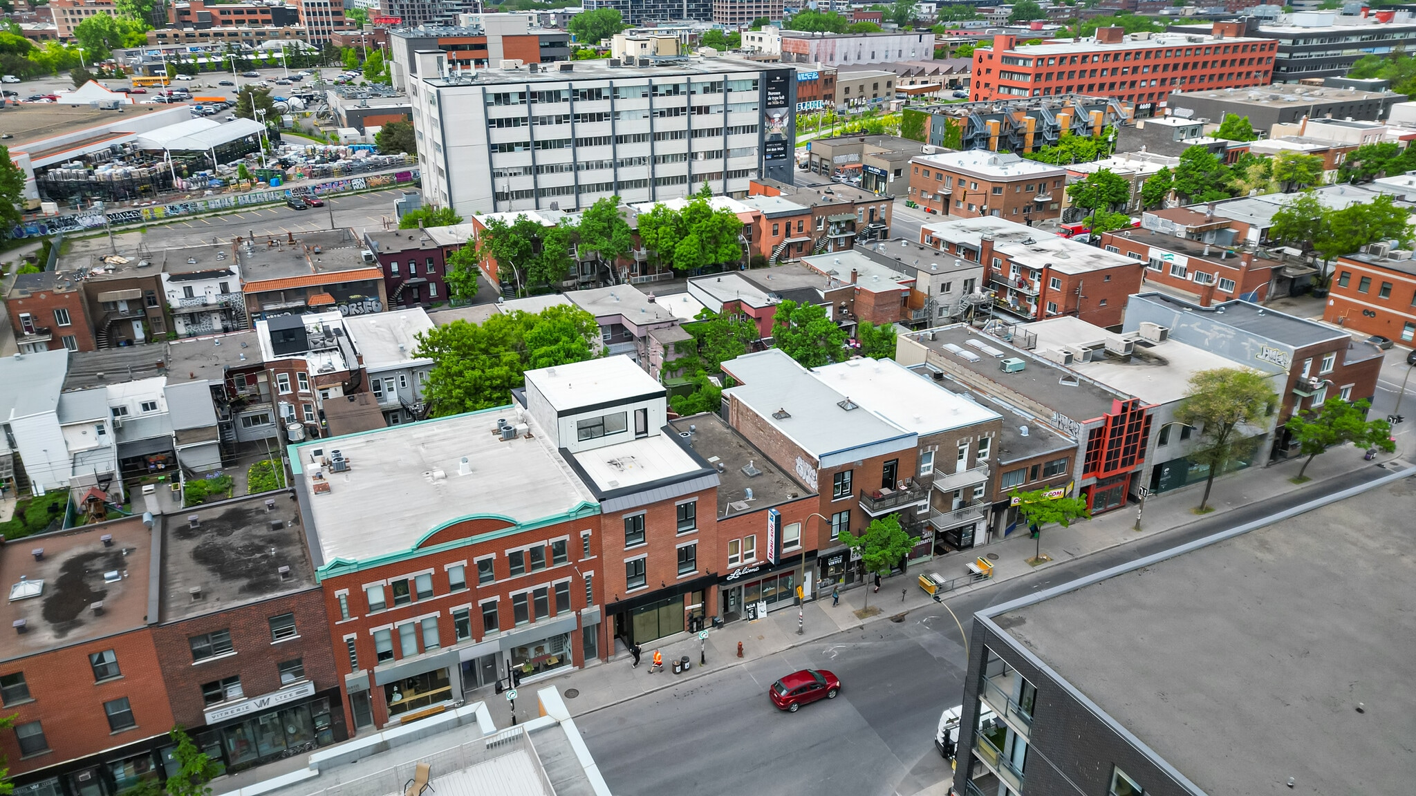 6430-6432 Boul Saint-Laurent, Montréal, QC for lease Building Photo- Image 1 of 4