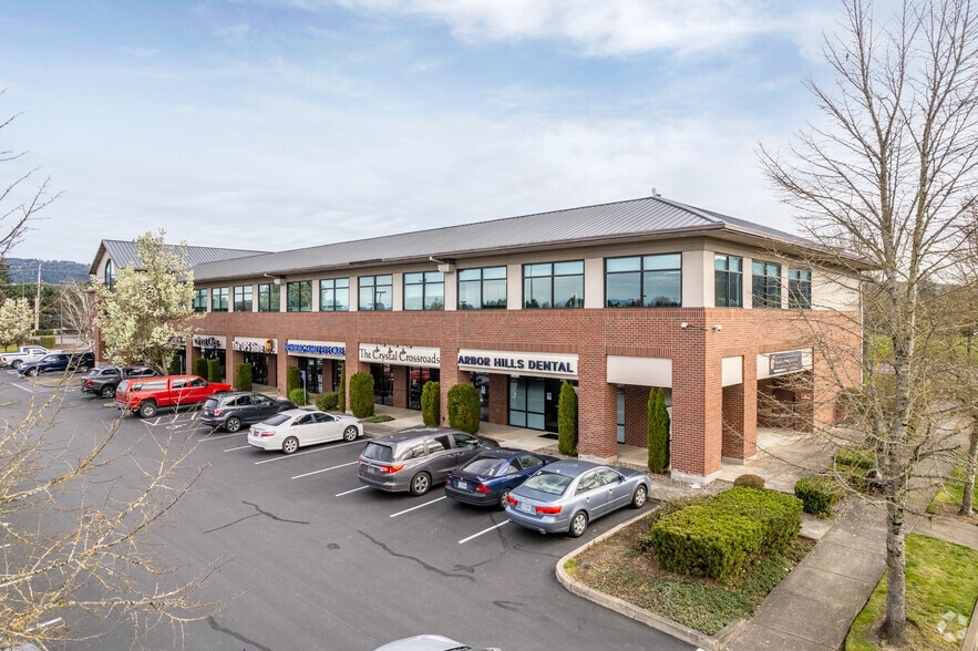 901 N Brutscher St, Newberg, OR for lease - Building Photo - Image 3 of 5