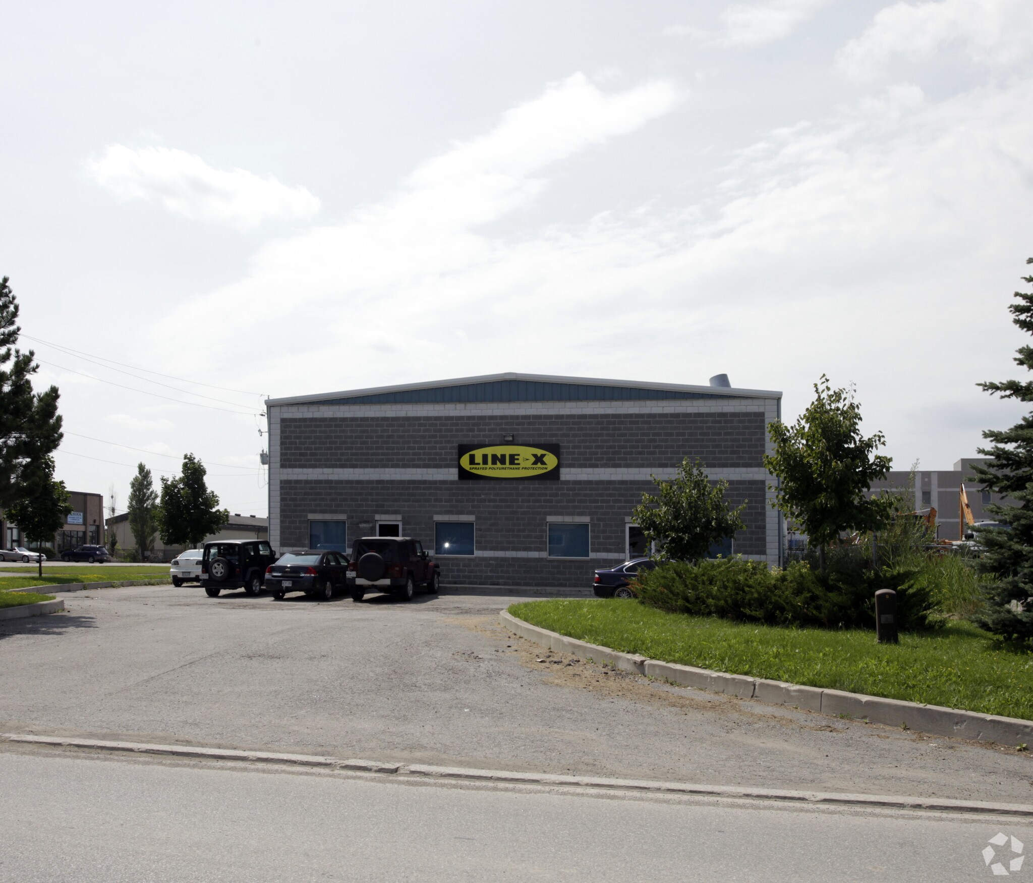 74 Healey Rd, Caledon, ON for sale Primary Photo- Image 1 of 1