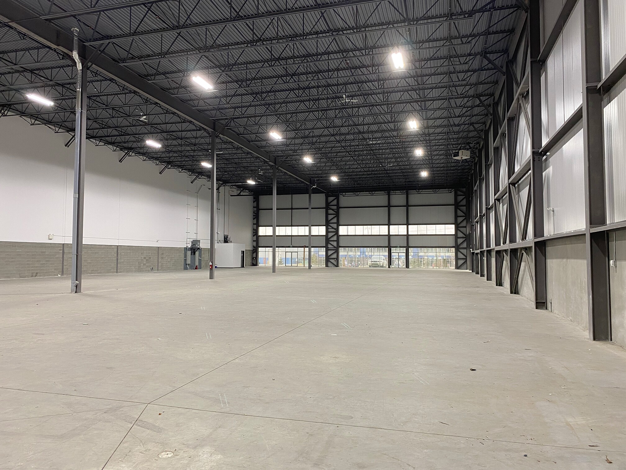 3723 Roper Rd NW, Edmonton, AB for sale Interior Photo- Image 1 of 1