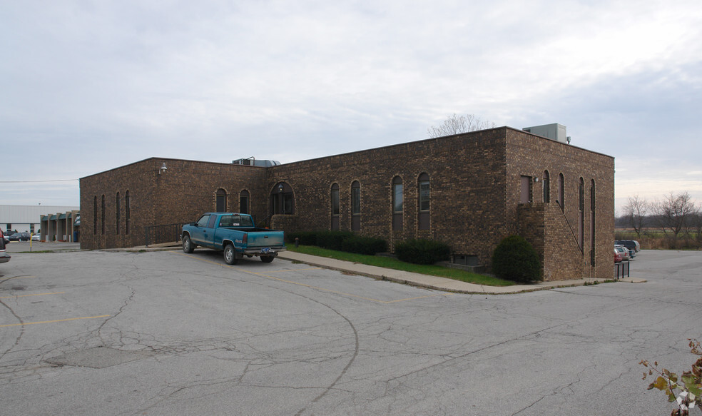 1350 E M 21, Owosso, MI for lease - Primary Photo - Image 1 of 3