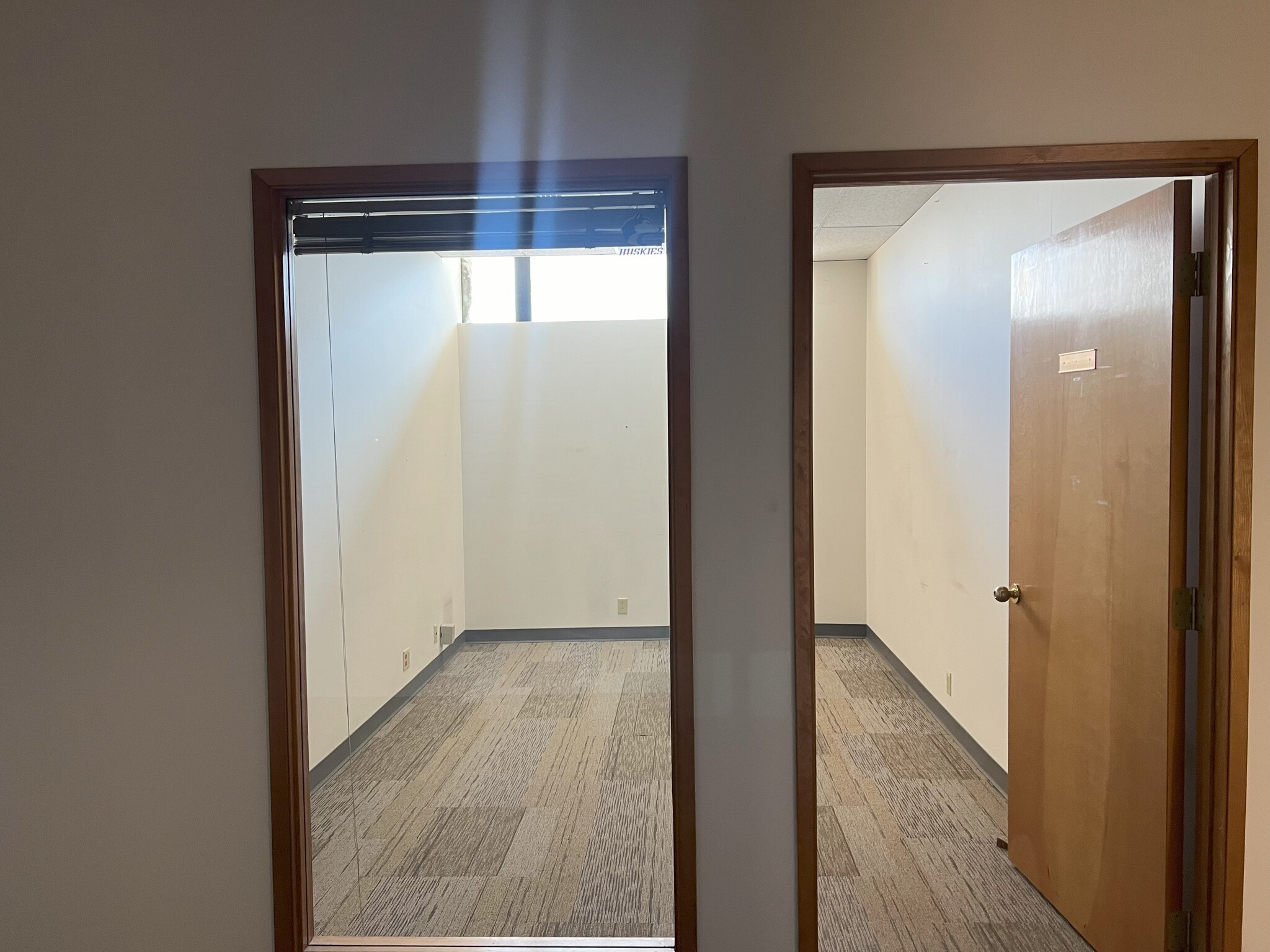 1715 W Nickerson St, Seattle, WA for lease Interior Photo- Image 1 of 6