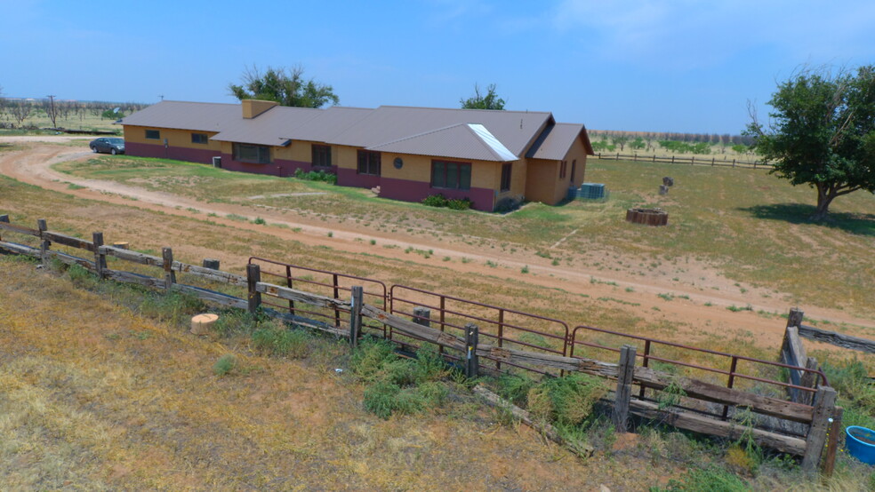 1016 County Road E, Lamesa, TX for sale - Primary Photo - Image 1 of 68