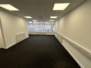 83-83A Highfield Rd, Blackpool for lease Interior Photo- Image 2 of 6