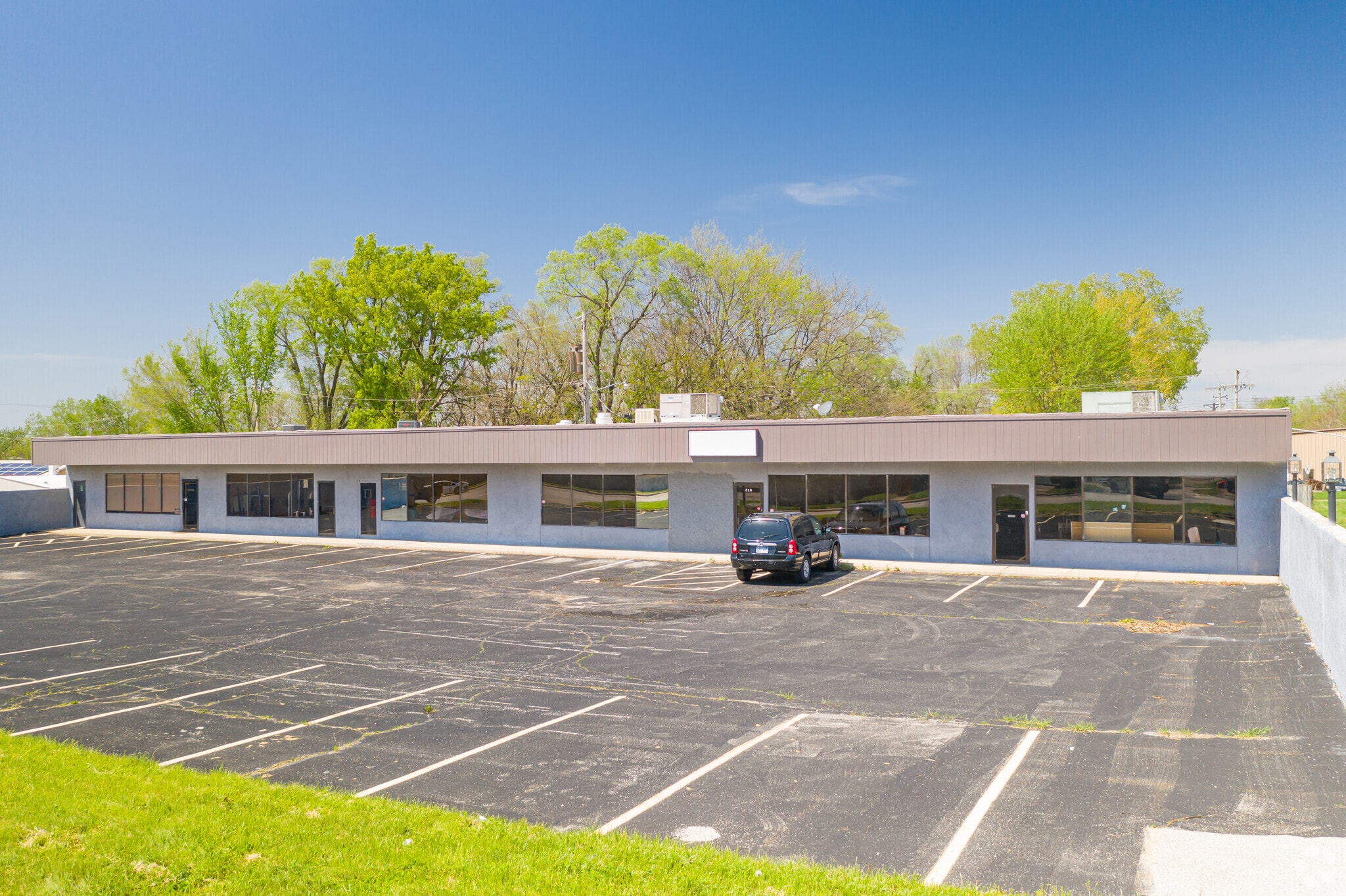 508-514 Main St, Grandview, MO for sale Primary Photo- Image 1 of 1