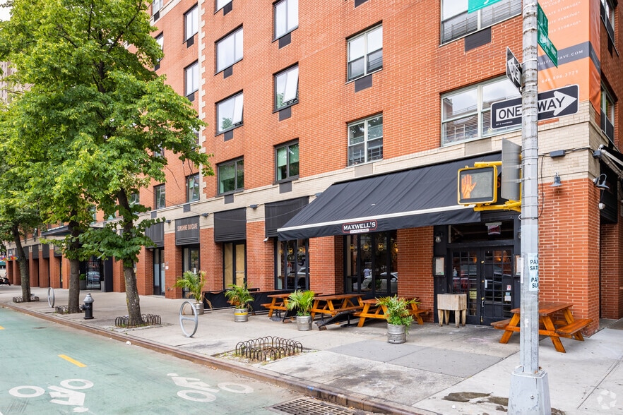 1325 Fifth Ave, New York, NY for sale - Building Photo - Image 2 of 7