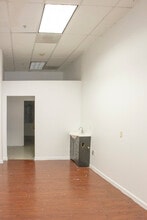 3301-3311 E 12th St, Oakland, CA for lease Interior Photo- Image 2 of 10