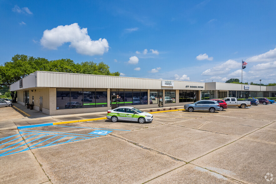 1418-1462 Hawn Ave, Shreveport, LA for lease - Building Photo - Image 2 of 7