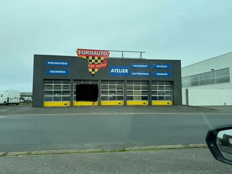 Retail in Saint-Pol-de-Léon for sale - Building Photo - Image 1 of 1