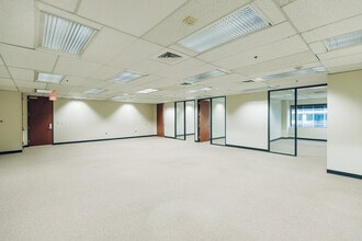 111 SW Columbia St, Portland, OR for lease Building Photo- Image 2 of 5