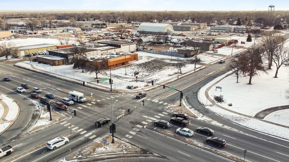 8432 Noble Ave, Minneapolis, MN for sale - Building Photo - Image 2 of 40