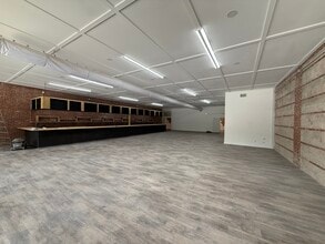 123 E Curtis St, Simpsonville, SC for lease Interior Photo- Image 1 of 10