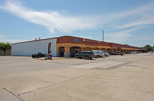 Orchard Hills Shopping Center - Automotive Property