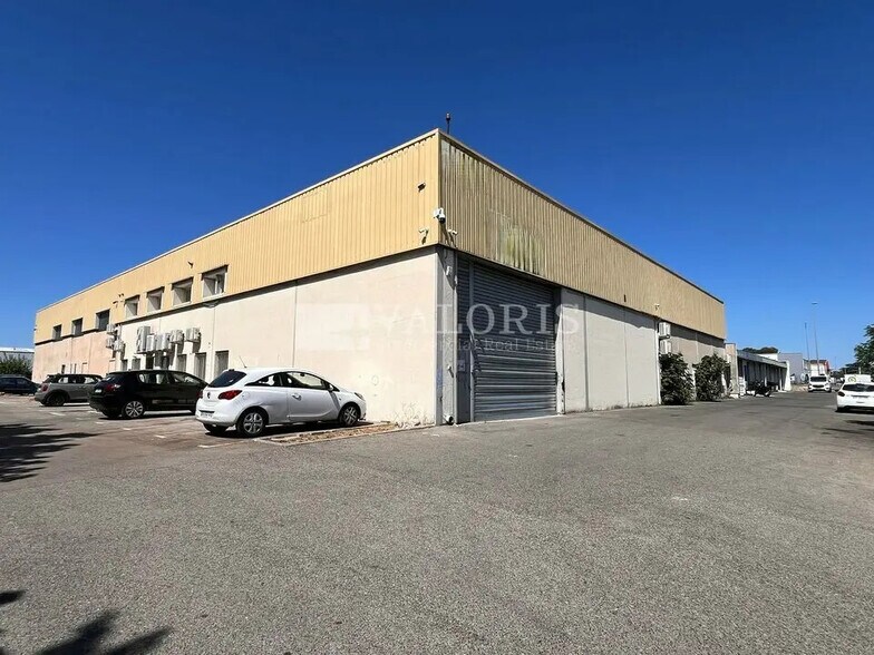 Flex in Vitrolles for lease - Building Photo - Image 1 of 11