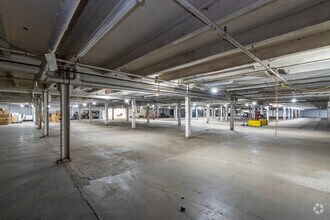 2100 S Washington Ave, Lansing, MI for lease Interior Photo- Image 2 of 3