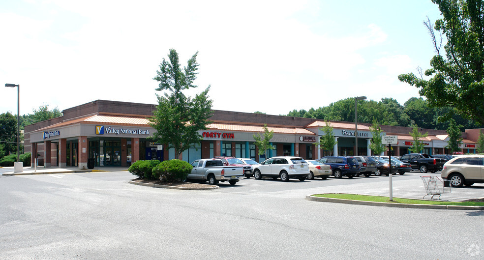 754 State Route 35, Middletown, NJ for lease - Building Photo - Image 3 of 7