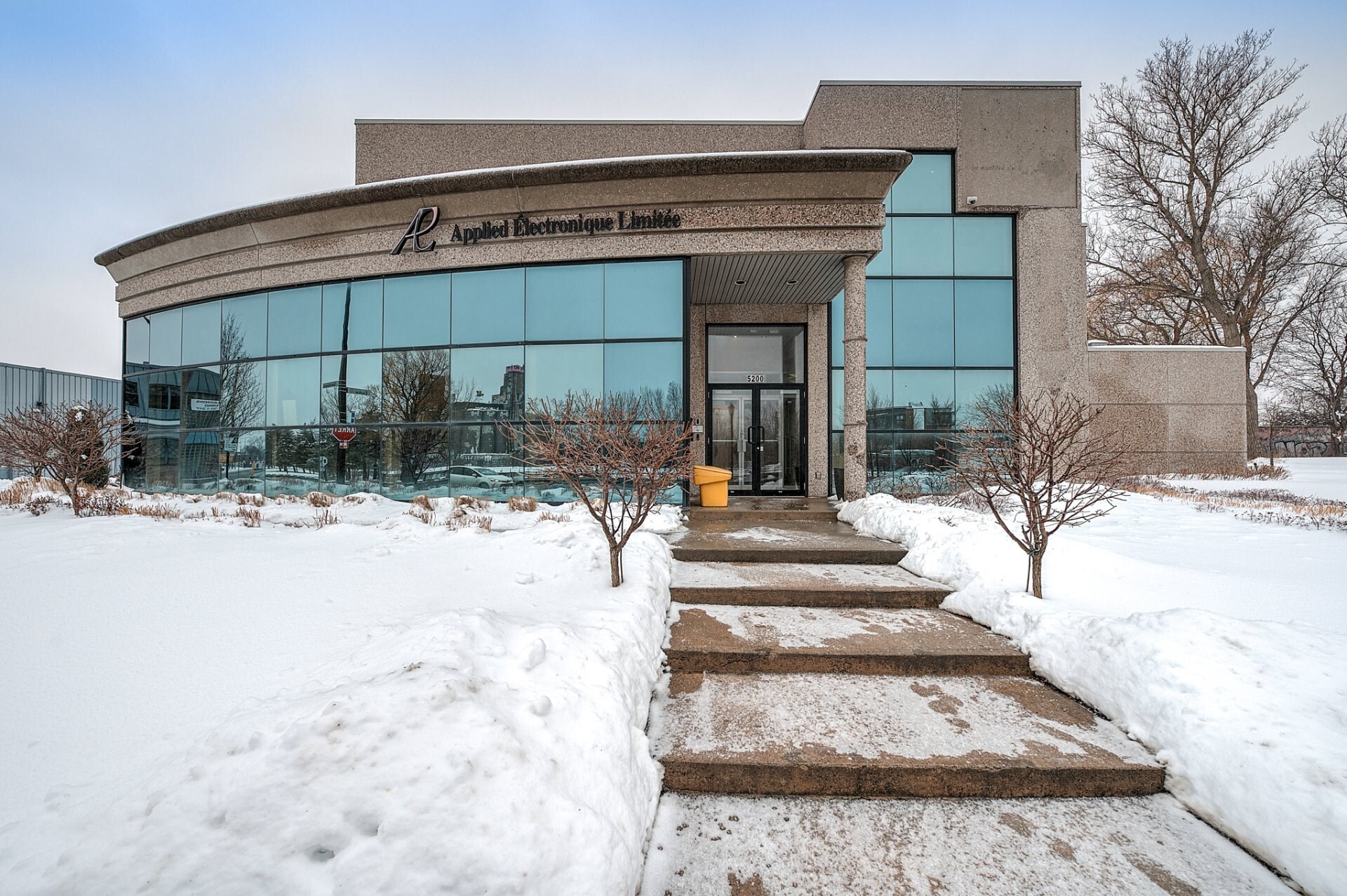 5200 Rue Saint-Patrick, Montréal, QC for sale Primary Photo- Image 1 of 1