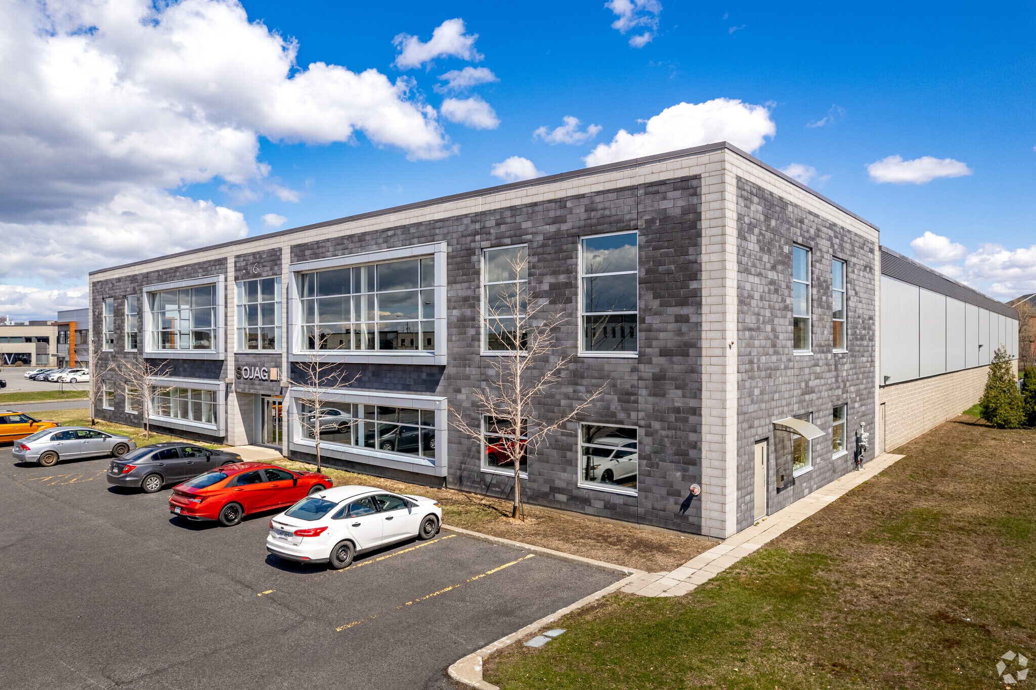 4055 Pl de Java, Brossard, QC for sale Building Photo- Image 1 of 1