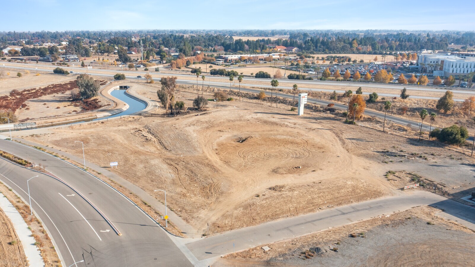 2702 Alluvial Avenue, Clovis, CA 93611 Proposed Mixed Use Development