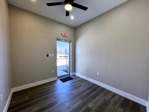 8815 West Rd, Houston, TX for lease Interior Photo- Image 2 of 12